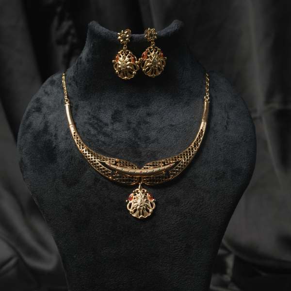 Gold Mesh Designer Necklace Set