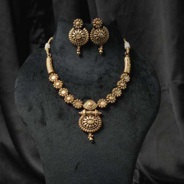 Floral Gold Necklace Set